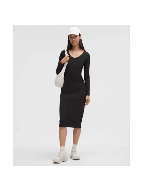 Ribbed midi dress source photo